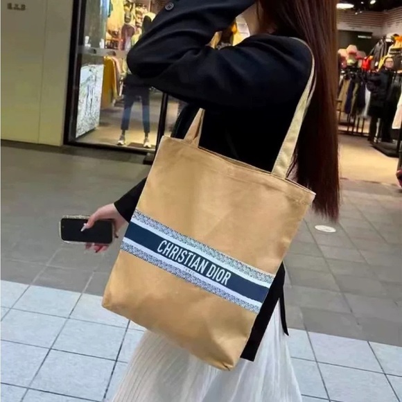 Dior Beauty Canvas Beige Tote Bag Dior VIP Tote - Picture 3 of 15